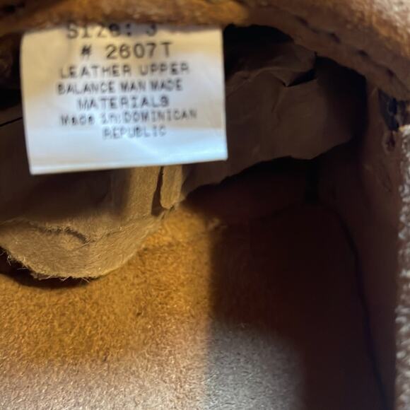 Minnetonka Suede Beaded Moccasins. 3 - Picture 6 of 6